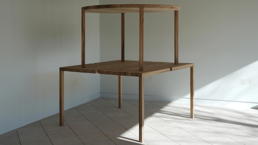 dining table (confidence: 87%)