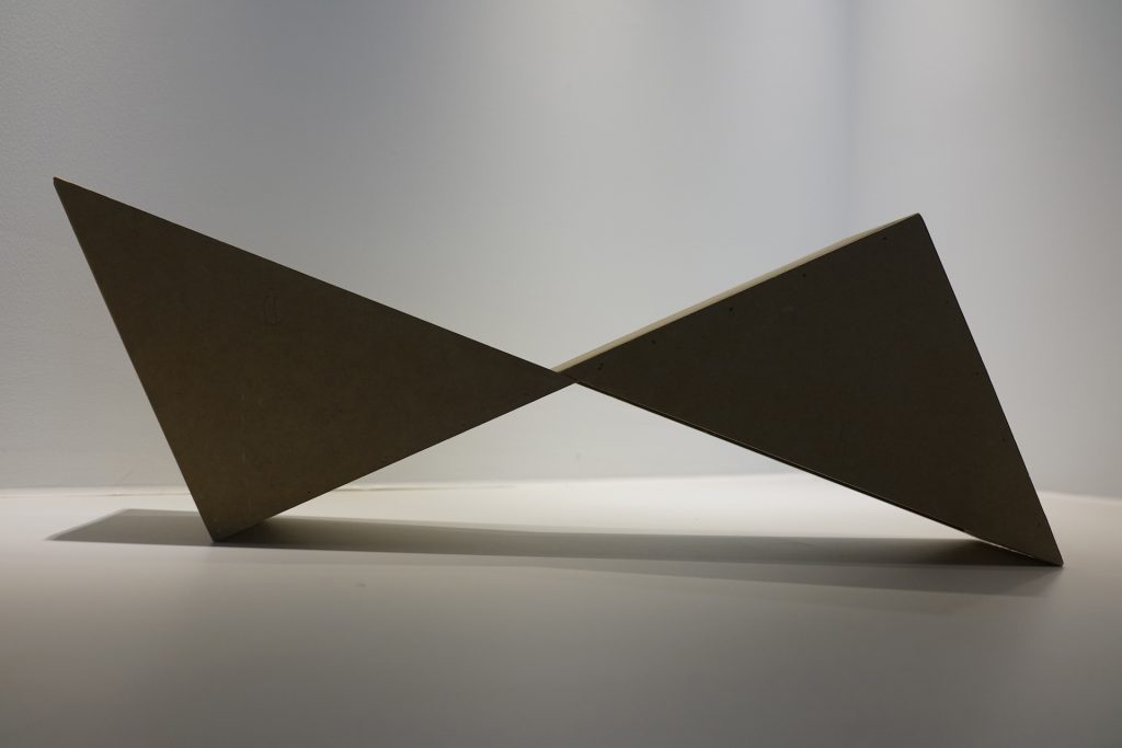 airplane (confidence: 97%)